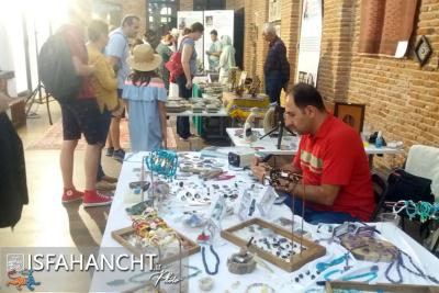 حضور هنرمندان اصفهانی در نمایشگاه هفته فرهنگی ایران در رومانی